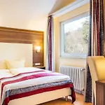 Schroeders Stadtwaldhotel Szálloda Trier