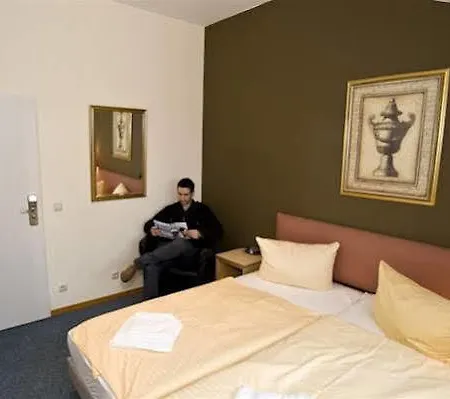 Hotel Schroeders Stadtwaldhotel 3*