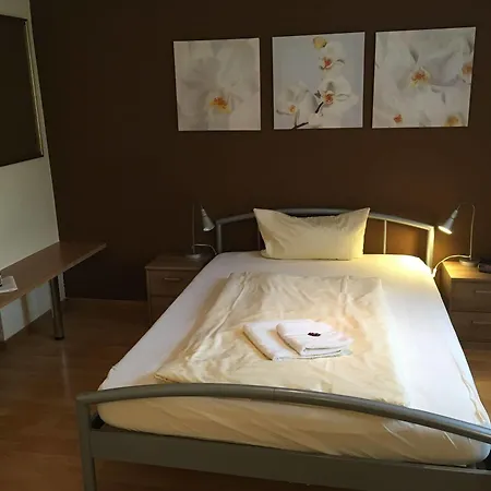 Schroeders Stadtwaldhotel Hotel