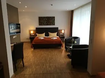 Schroeders Stadtwaldhotel 3*