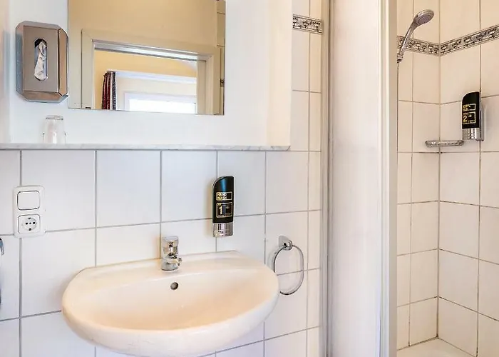 Schroeders Stadtwaldhotel Hotel 3*