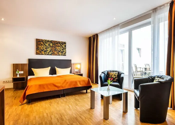 Schroeders Stadtwaldhotel Отель Трир